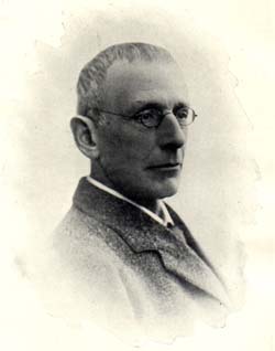Edward Greenly in his late thirties